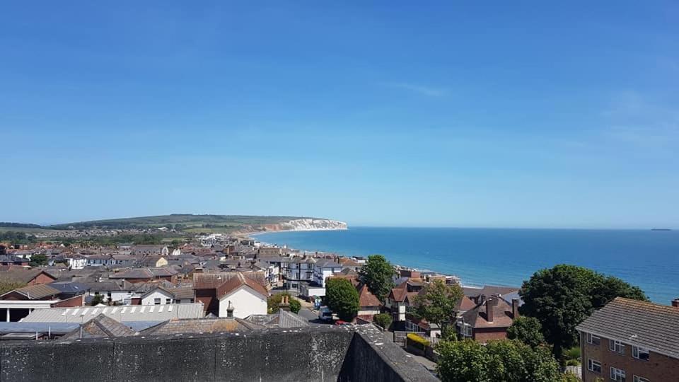 The Wight Bay - Isle Of Wight 2*